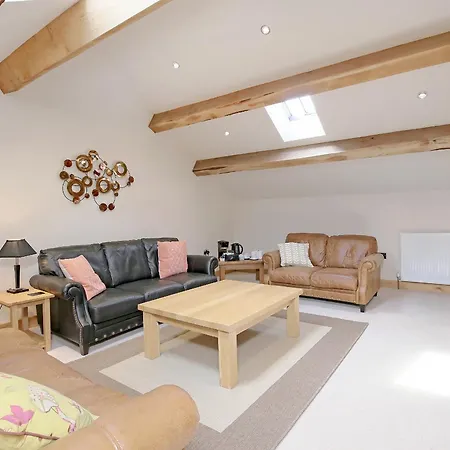 Konukevi Cold Cotes 5*